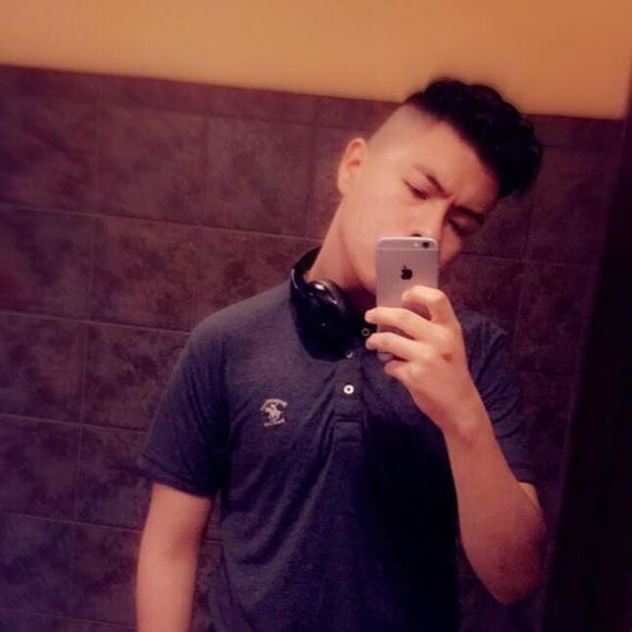 Meet your Posher, Juan - Picture 1 of 1